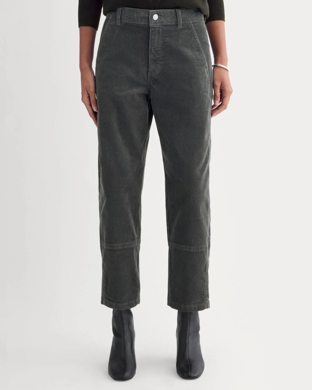 The Utility Barrel in Corduroy | Graphite (5)