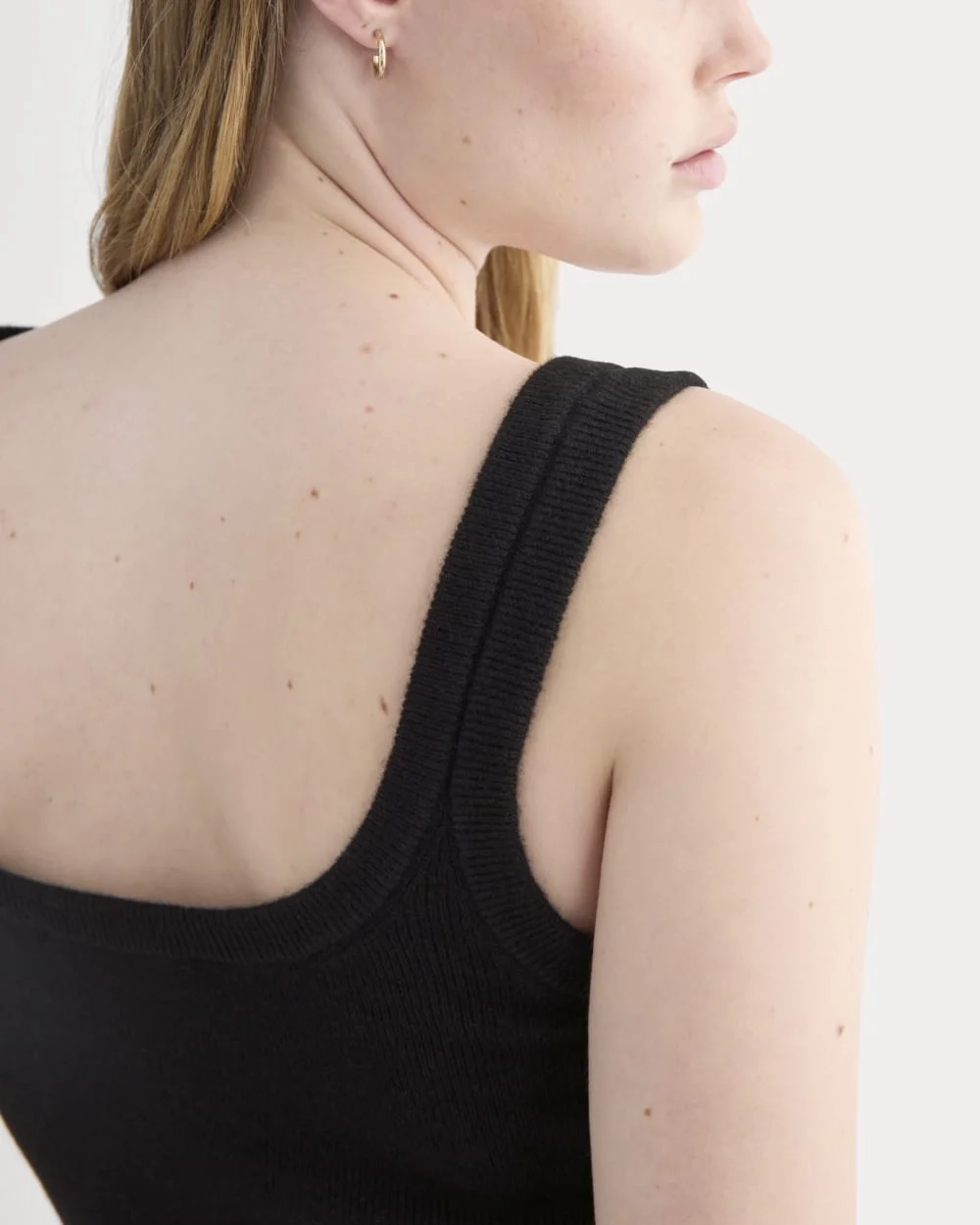 Cashmere Cropped Tank | Black (2)