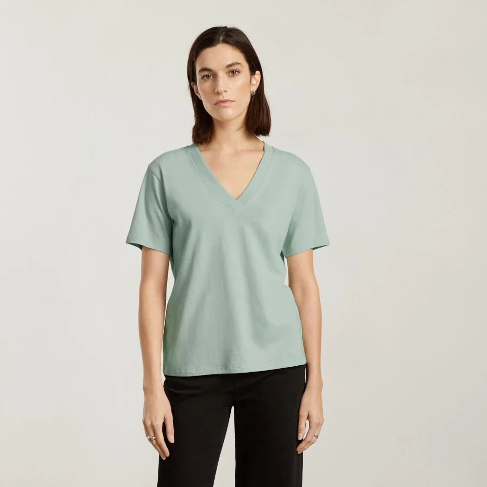 The Vintage V-Neck Hemp Tee | White Sage (3)