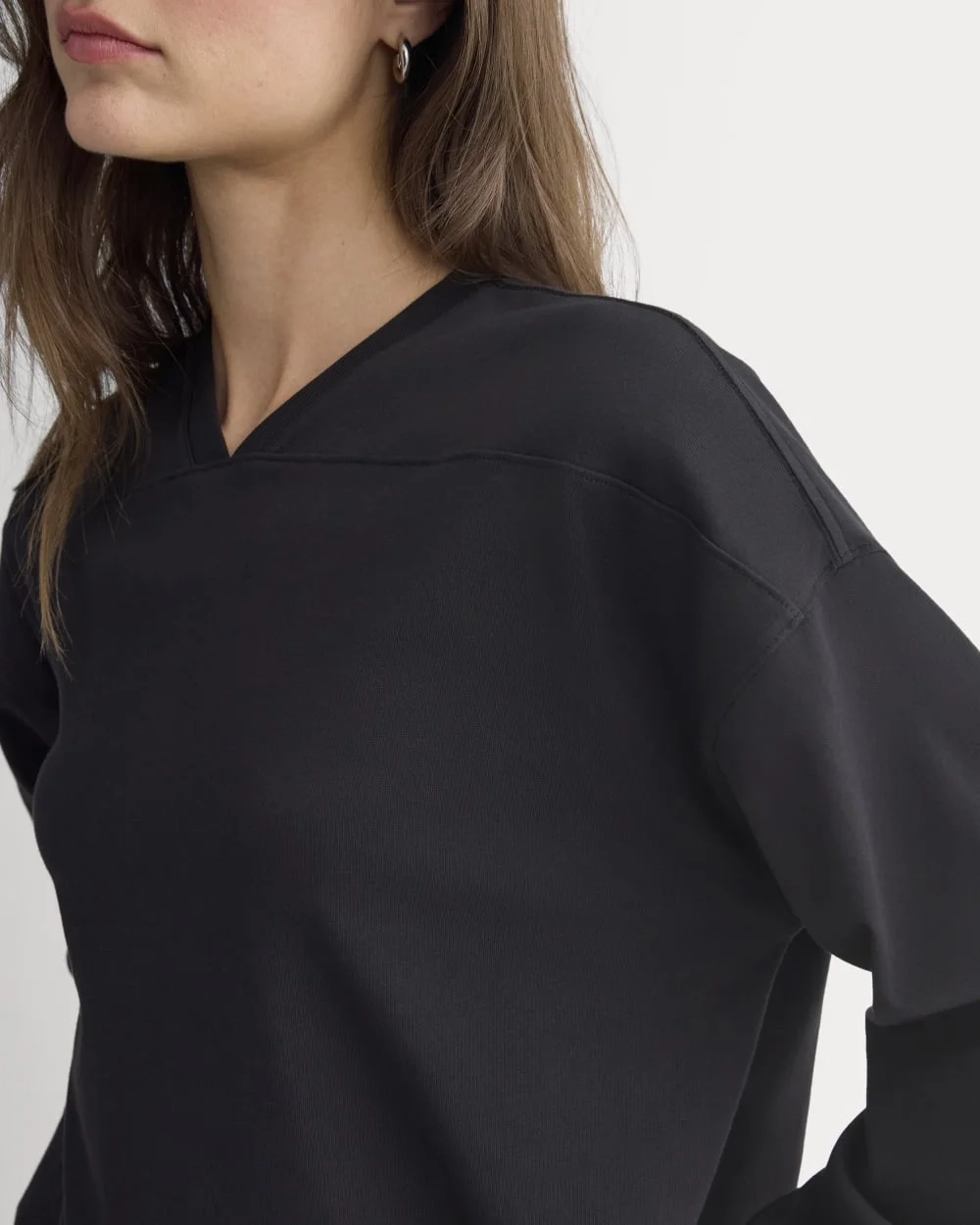 Retro V-Neck Jersey | Black (4)