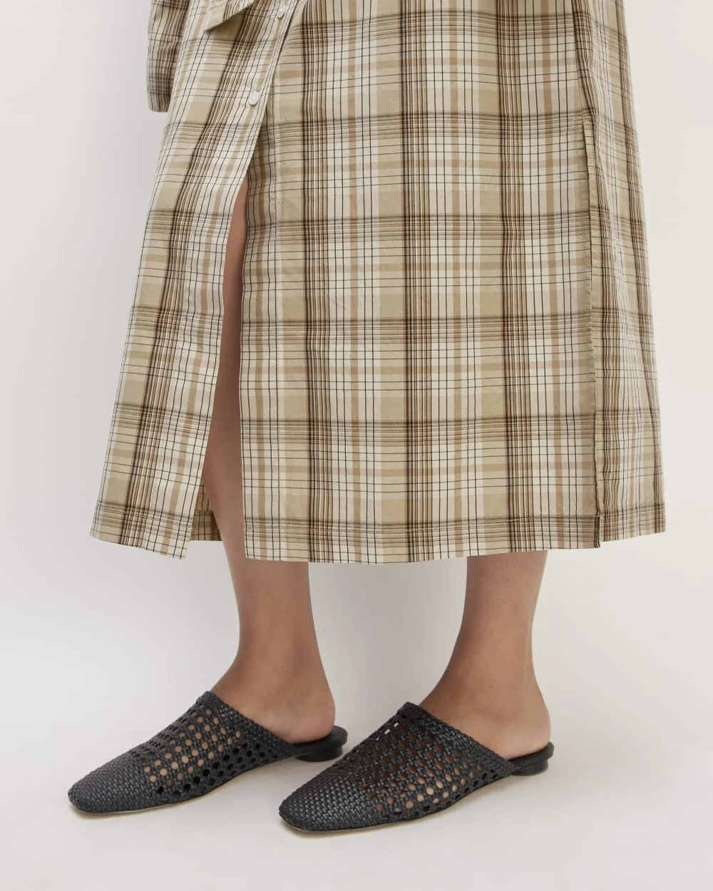 The Supima® Cotton Short-Sleeve Shirt Dress | Pale Khaki Plaid (2)