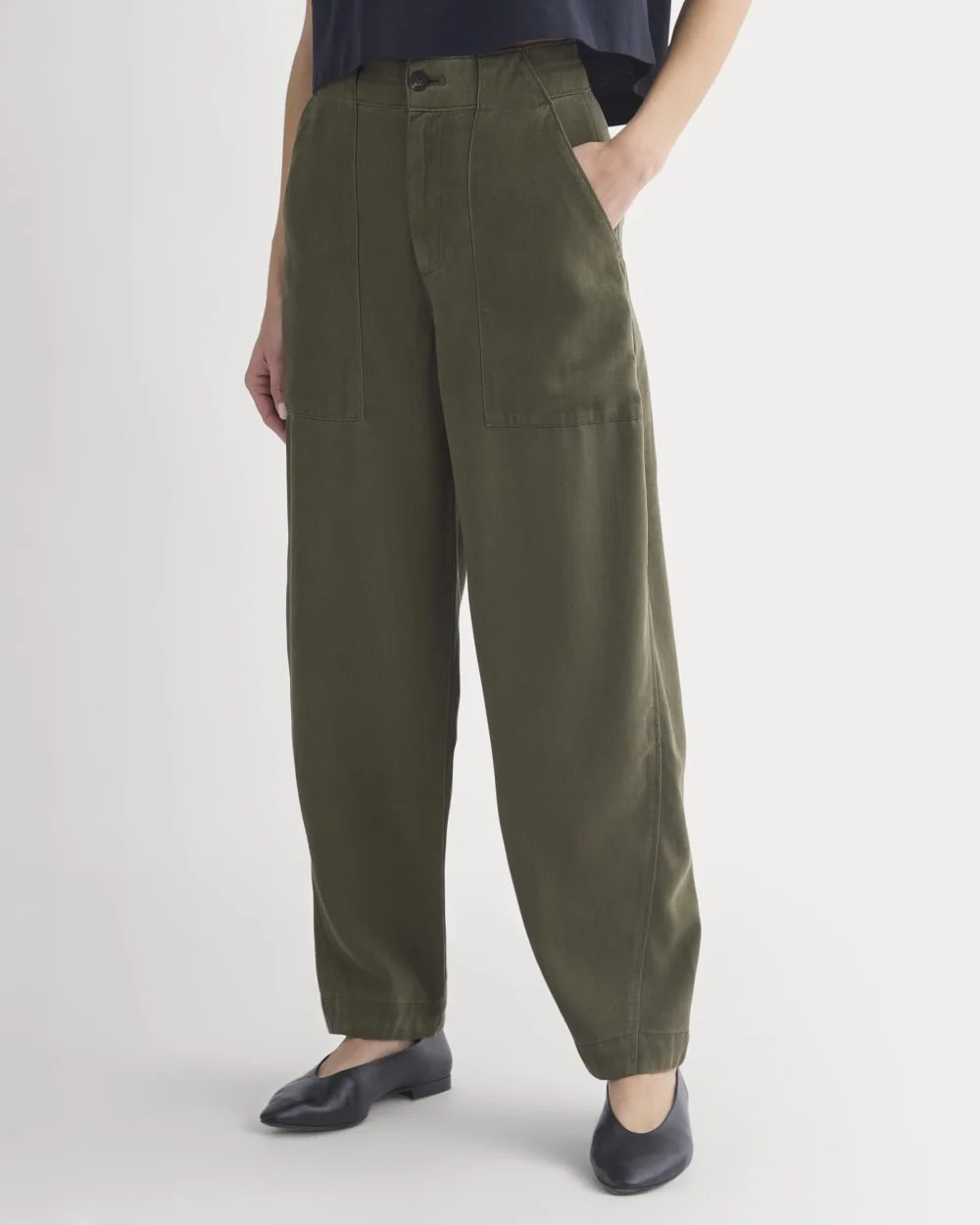 Patch Pocket Ballon Pant in Buttersoft | Olive Night (4)