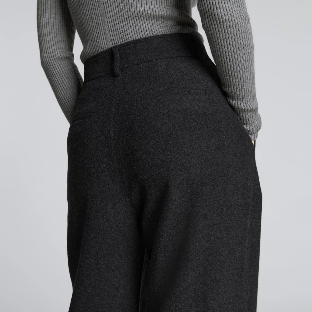 The ReWool® Way-High Drape Pant | Heathered Charcoal (4)
