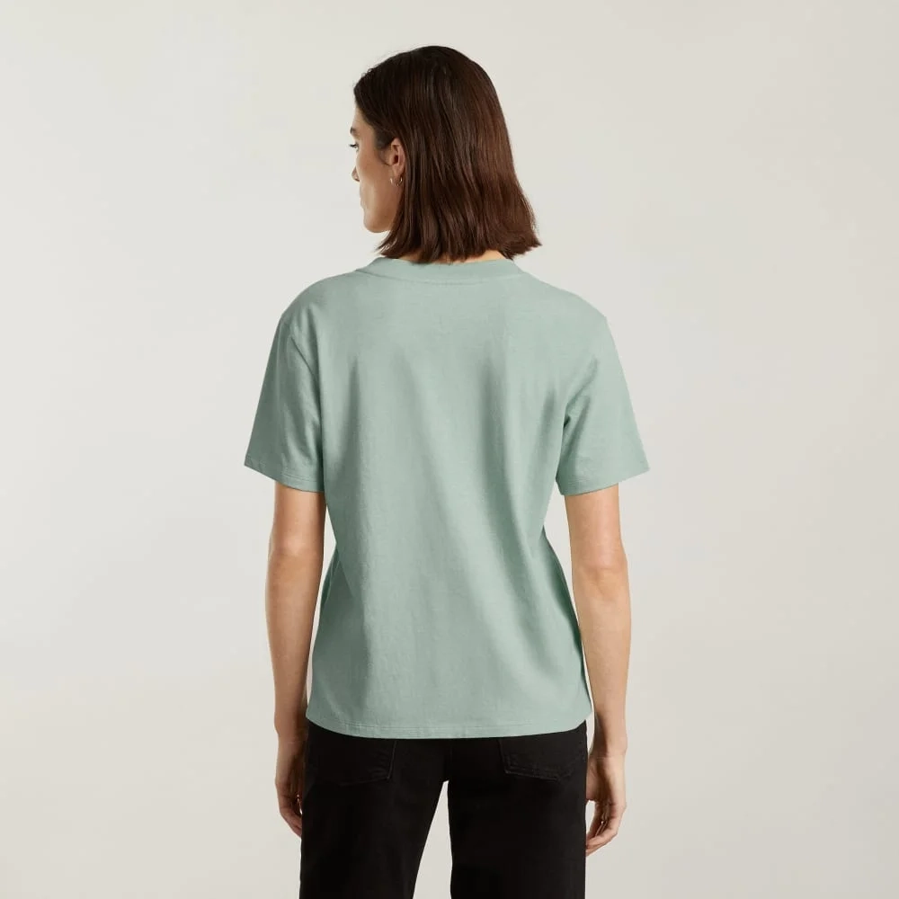The Vintage V-Neck Hemp Tee | White Sage (4)
