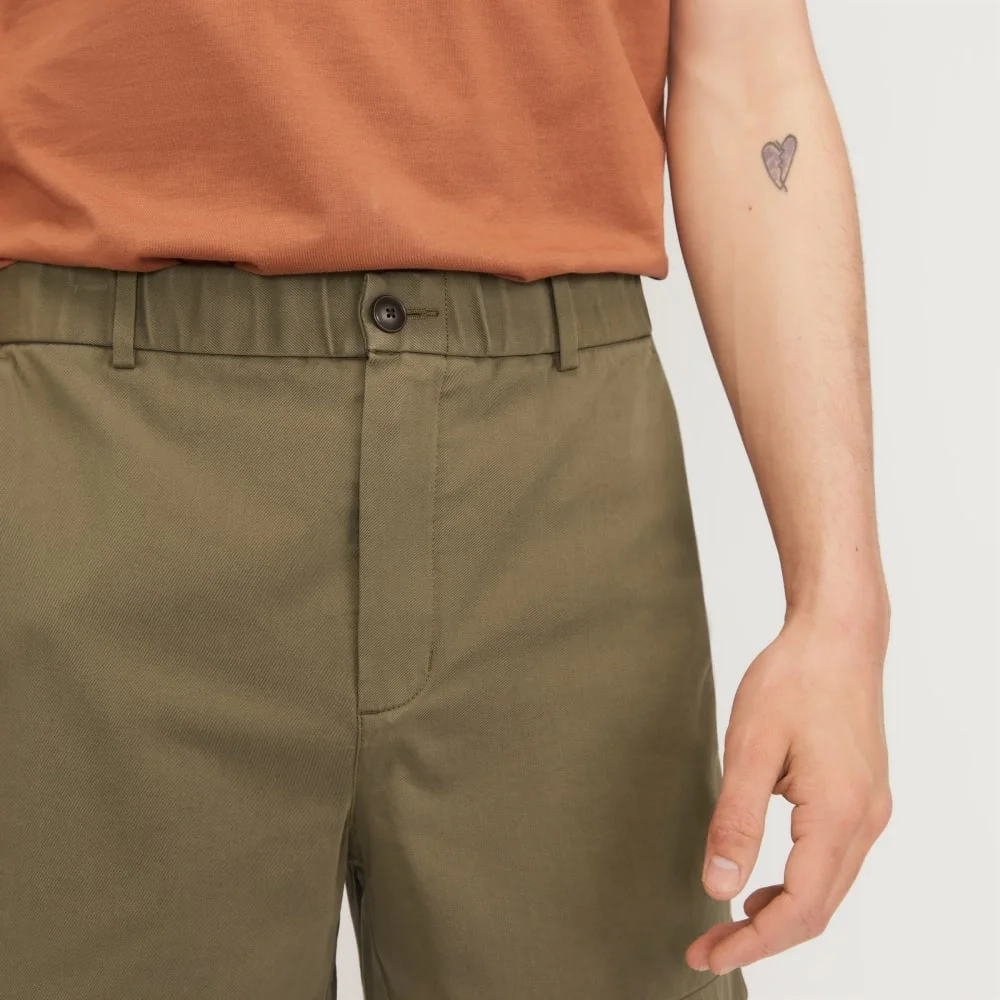 The Pull-On Performance Chino 5" Short | Kalamata (5)