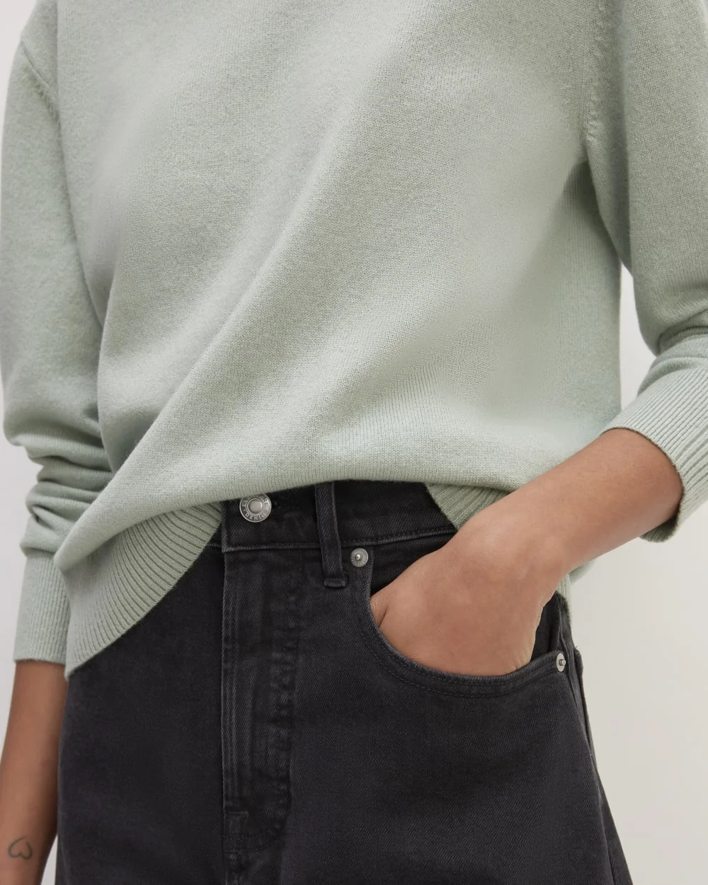 The Classic Crew in Cashmere | Light Sage Green (4)