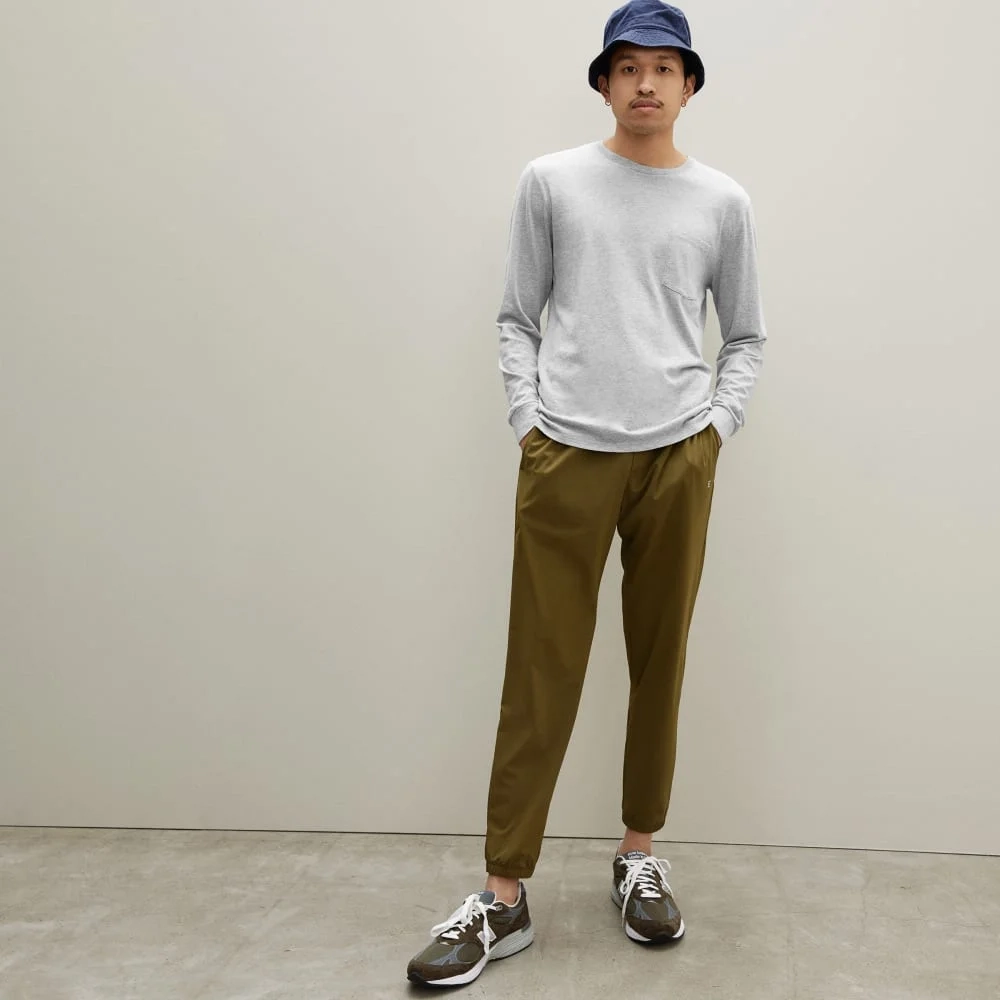 The Organic Cotton Long-Sleeve Pocket Tee |  Heathered Grey (3)
