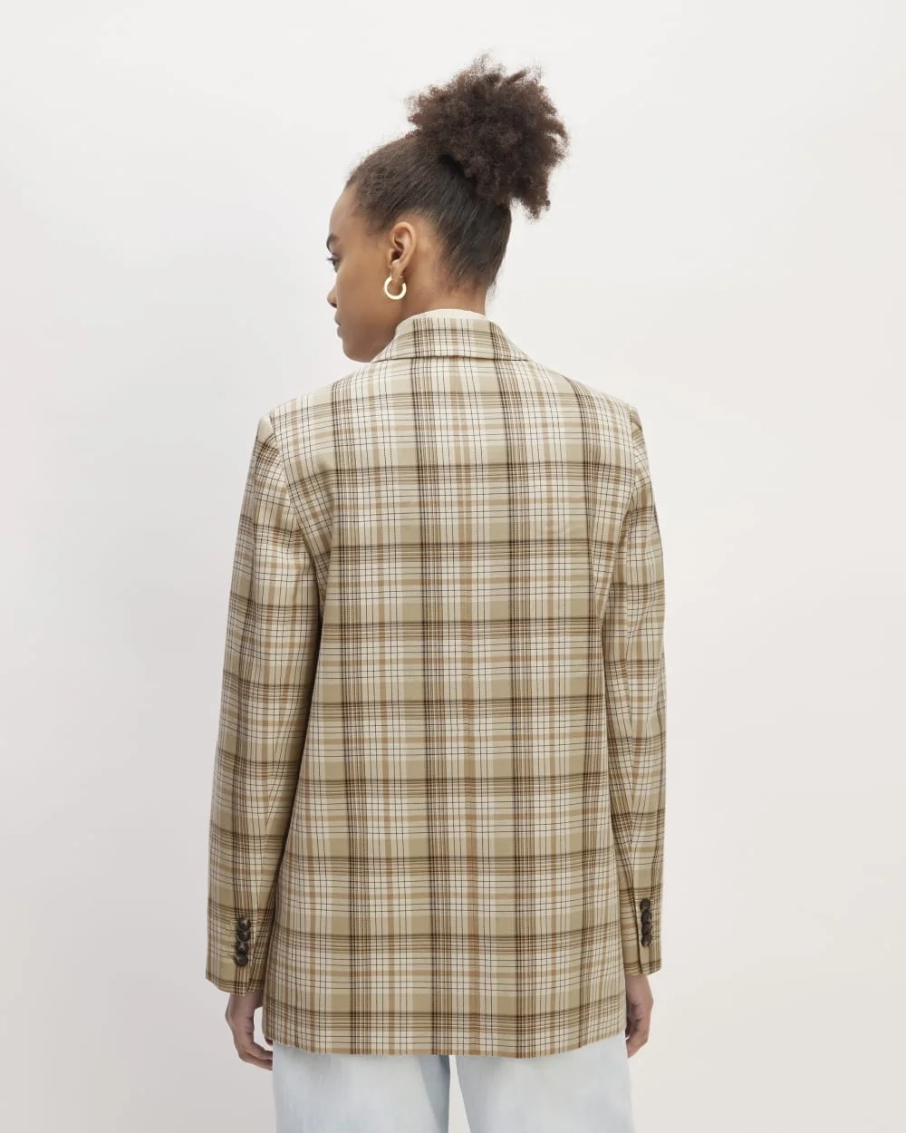 The Oversized Blazer in Buttersmooth | Pale Khaki Plaid (5)