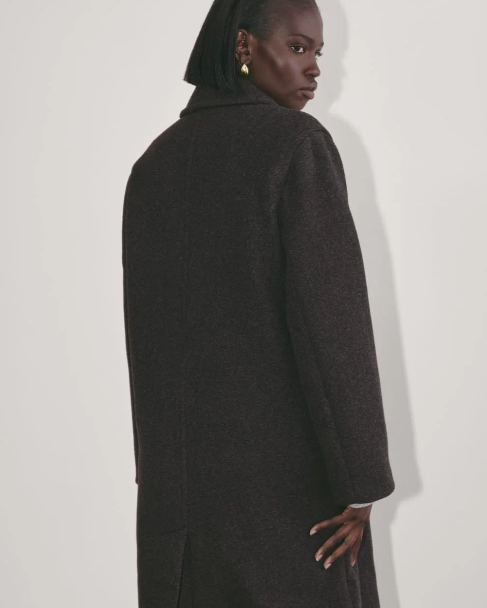 The Double-Breasted Coat in Wool | Heather Charcoal (5)