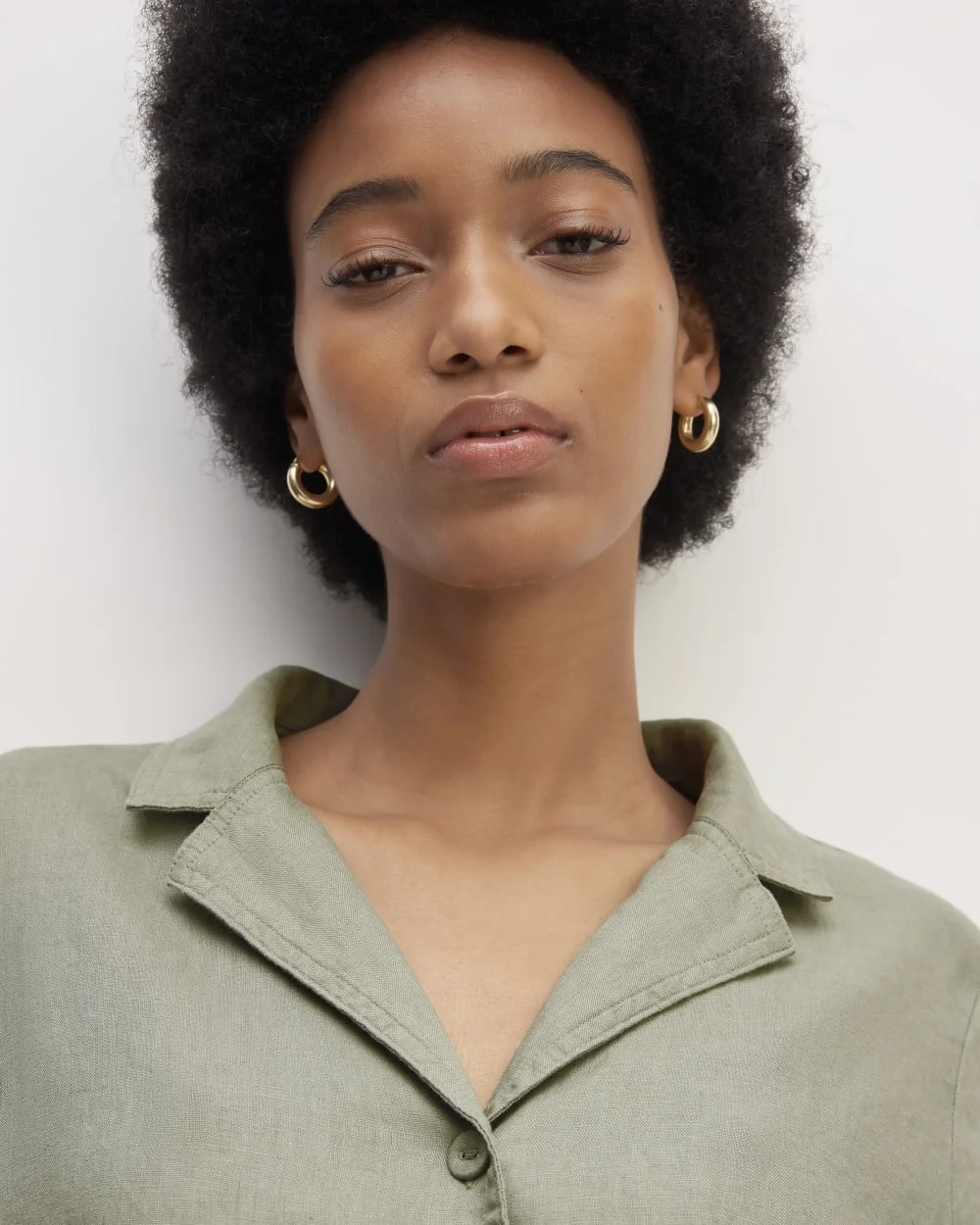 The Shirtdress in Linen | Sage Green (3)