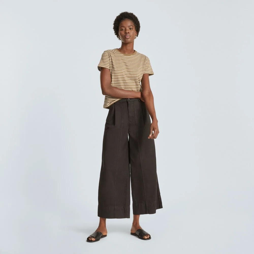 The Box-Cut Tee in Essential Cotton | Olive / Tan | No Pocket (3)