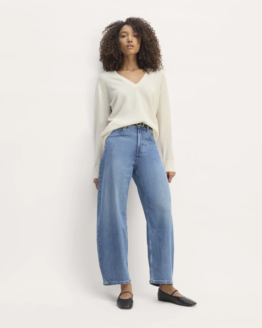 The Classic V in Cashmere | Bone (5)