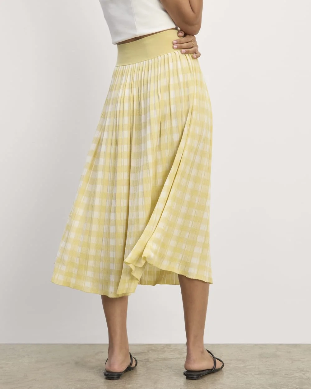 The Pleated Skirt | Bone / Parsnip Gingham (3)