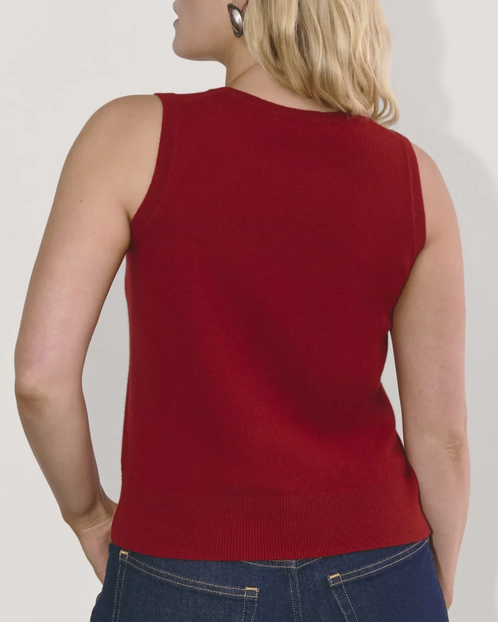 The Classic Tank in Cashmere | Berry Red (4)
