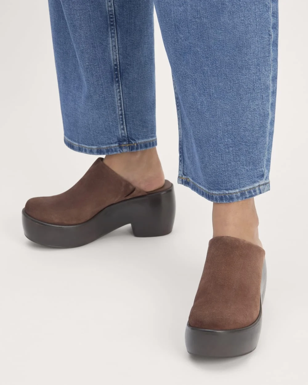 The Wooden Puffa Clog | Dark Umber Suede (2)