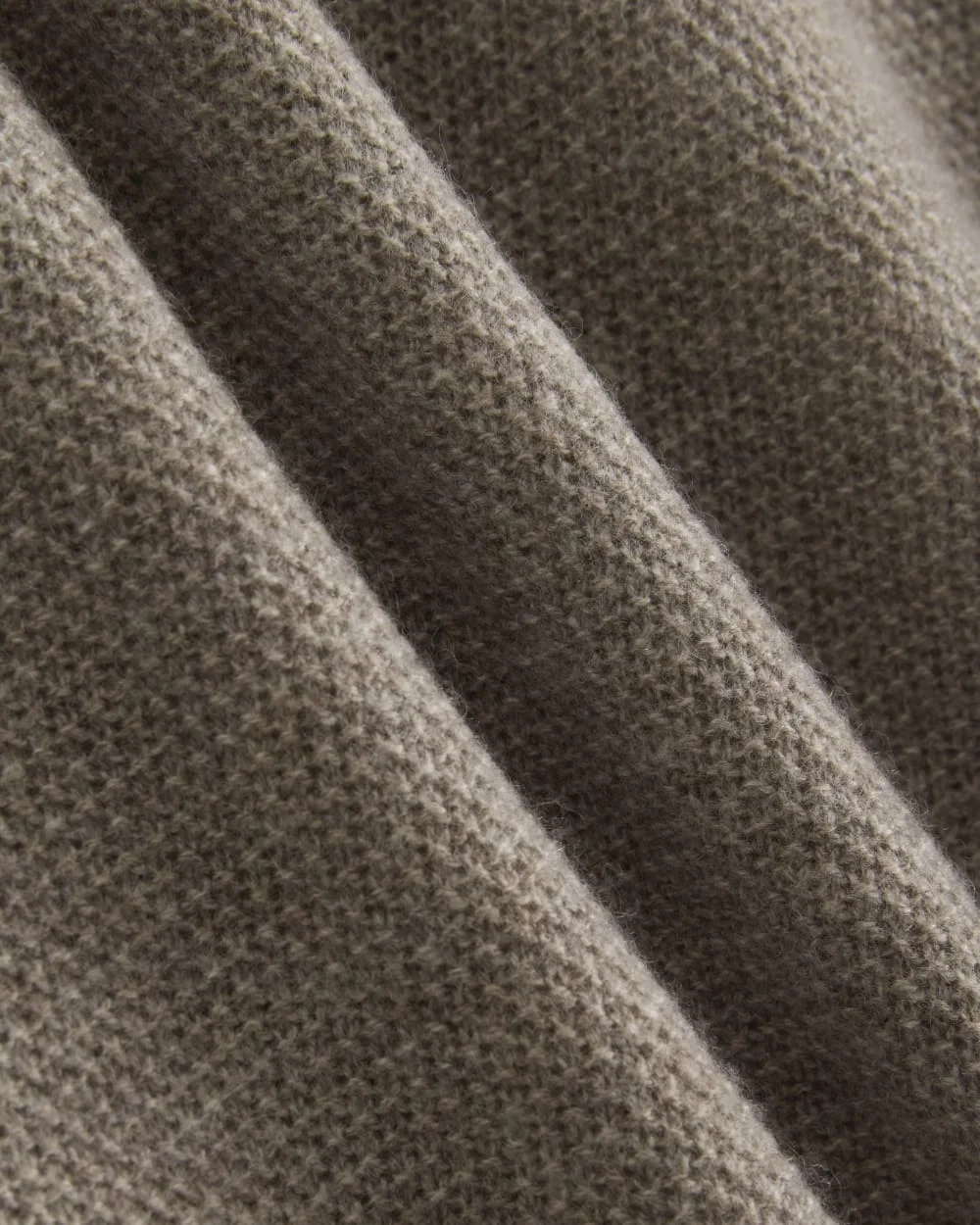 Henley in Wool Cashmere | Light Heathered Taupe (5)