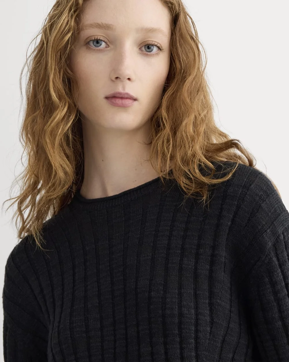 The Oversized Tee in Cotton Linen | Black (3)