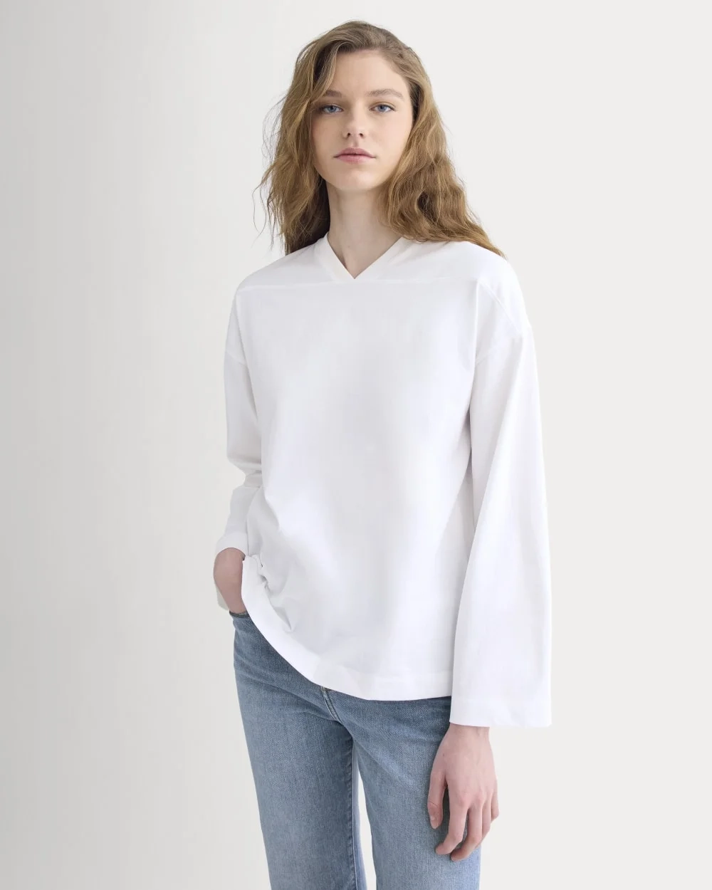 Retro V-Neck Jersey | White