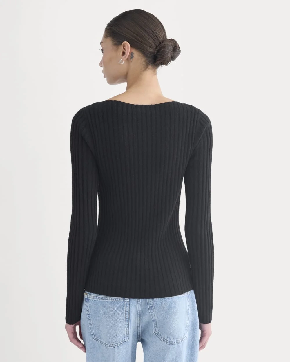 Cashmere Ribbed Boat-Neck Sweater | Black (3)