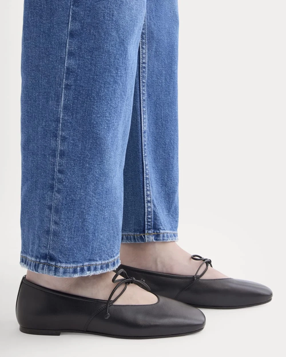 Leather Keyhole Flat | Black (6)