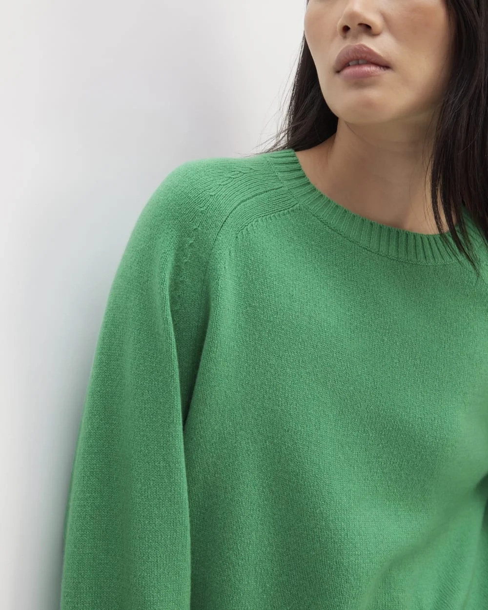 The Cashmere Boxy Crew | Bright Jade (5)