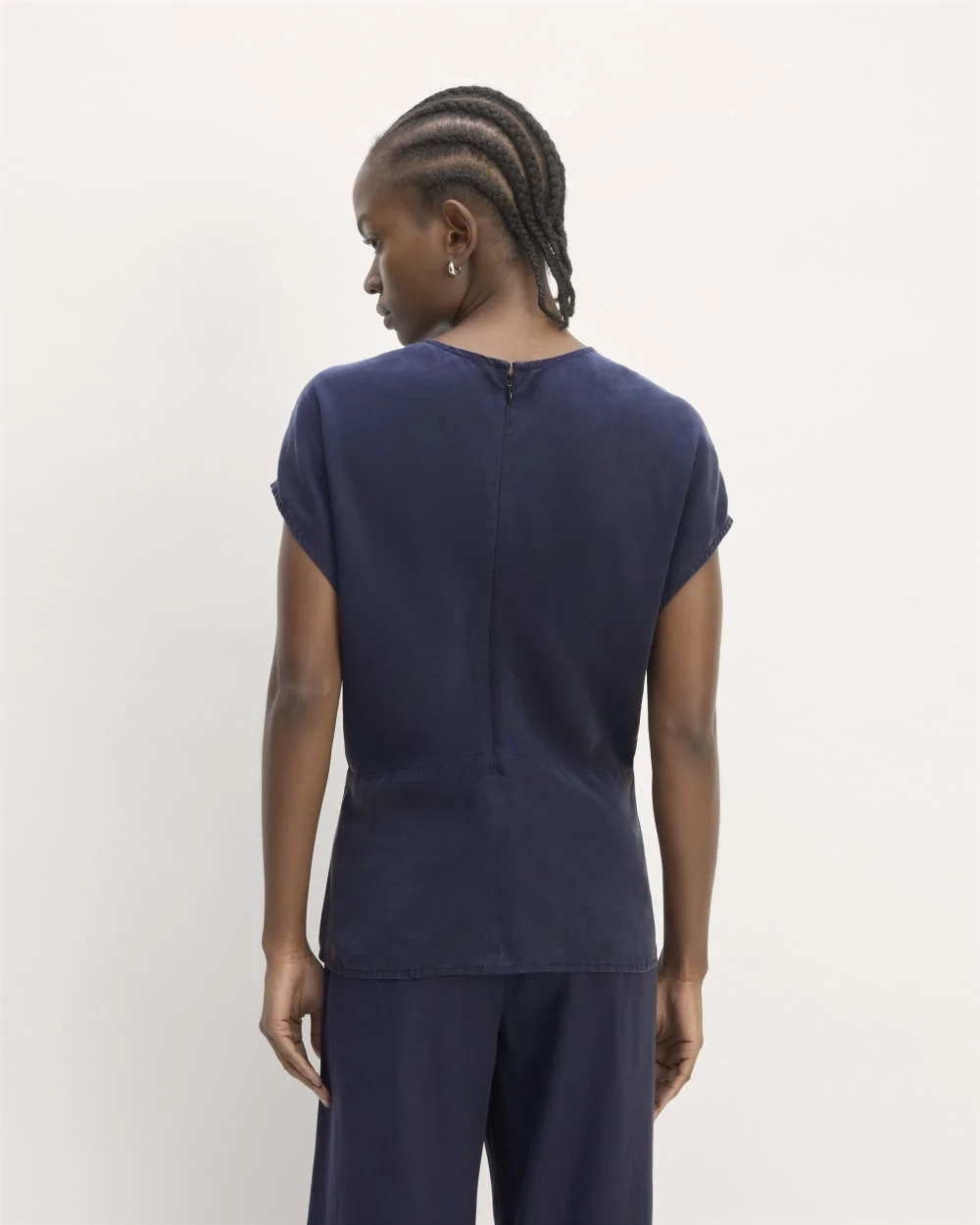 The Drape Top in Butterlite | Navy (5)