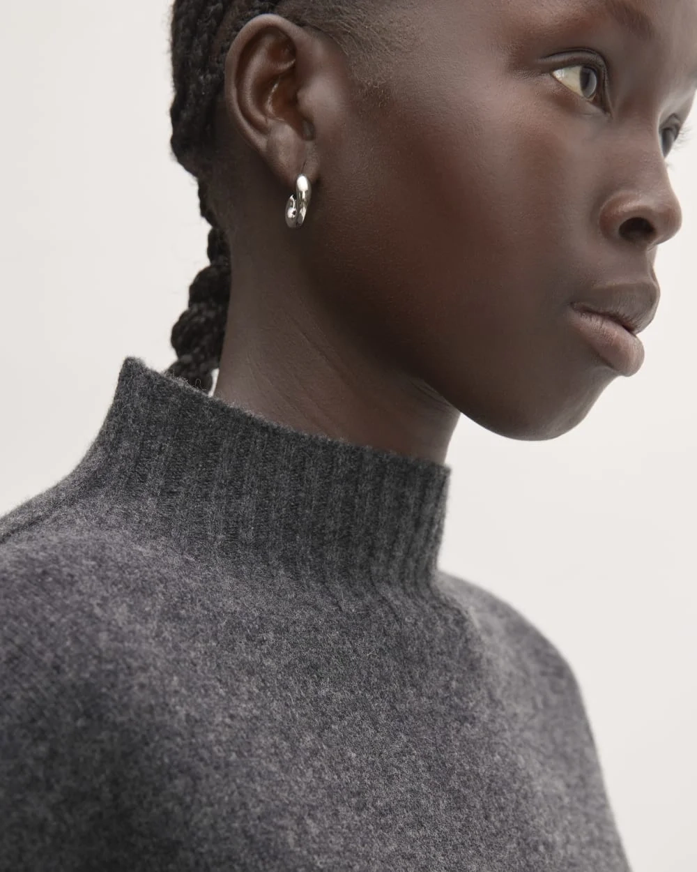 The Good Merino Wool Mockneck Sweater | Graphite (5)