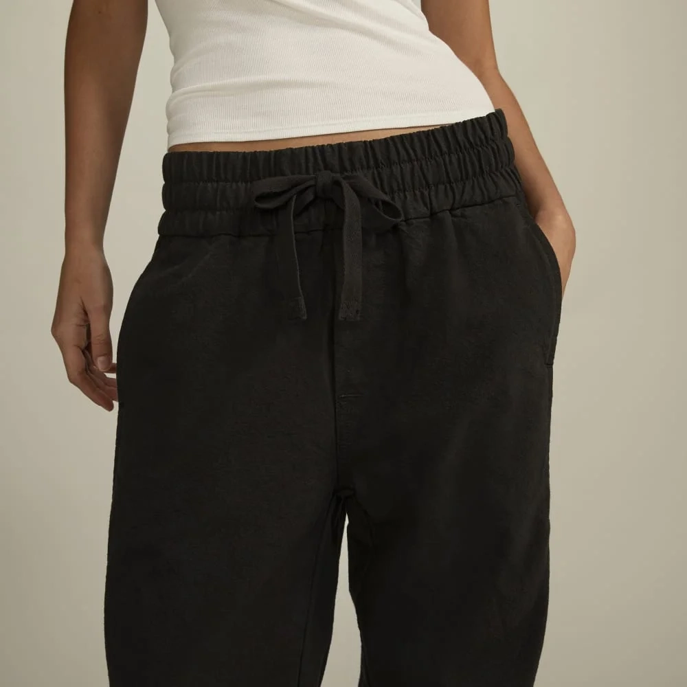 The Canvas Organic Cotton Pull-On Pant | Black (3)