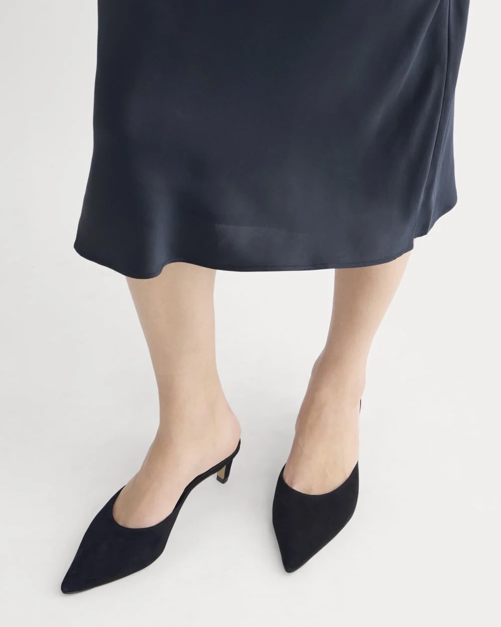 Slip Skirt in Silk Charmeuse | Navy (3)