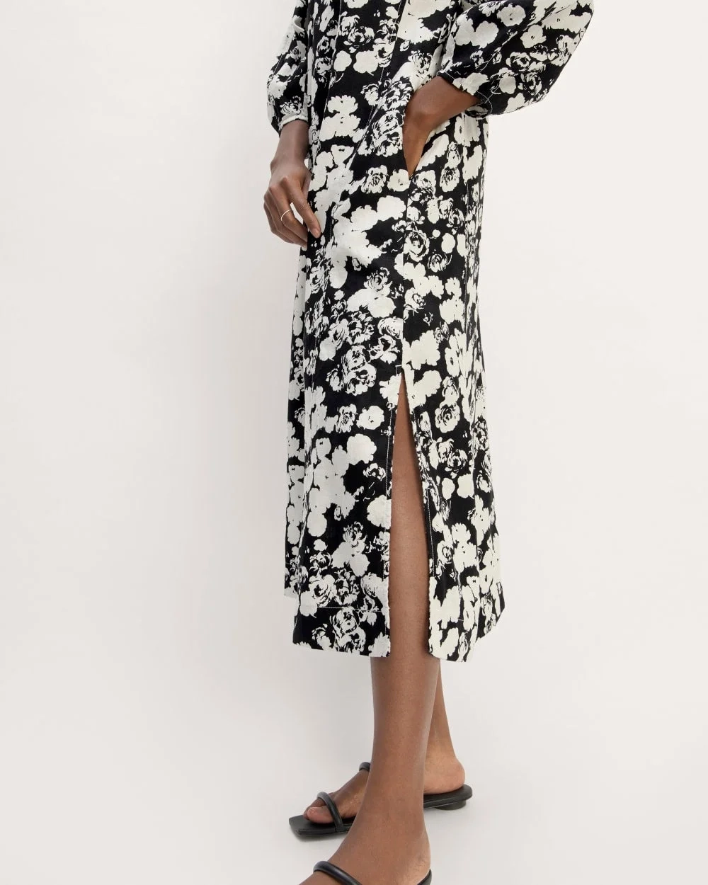 The Linen A-Line Midi Dress | Black / Bone Floral (4)