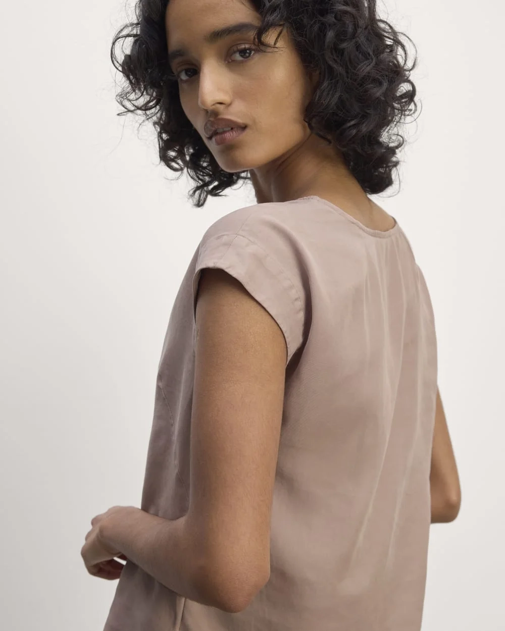 The Muscle Top in Butterlite | Dusty Rose (4)