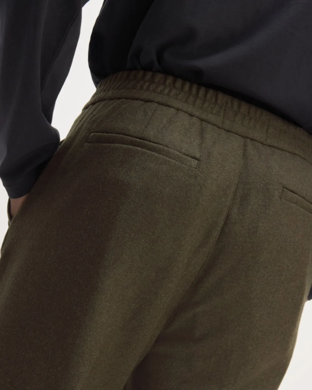 The Wool Flannel Pant | Dark Green (2)