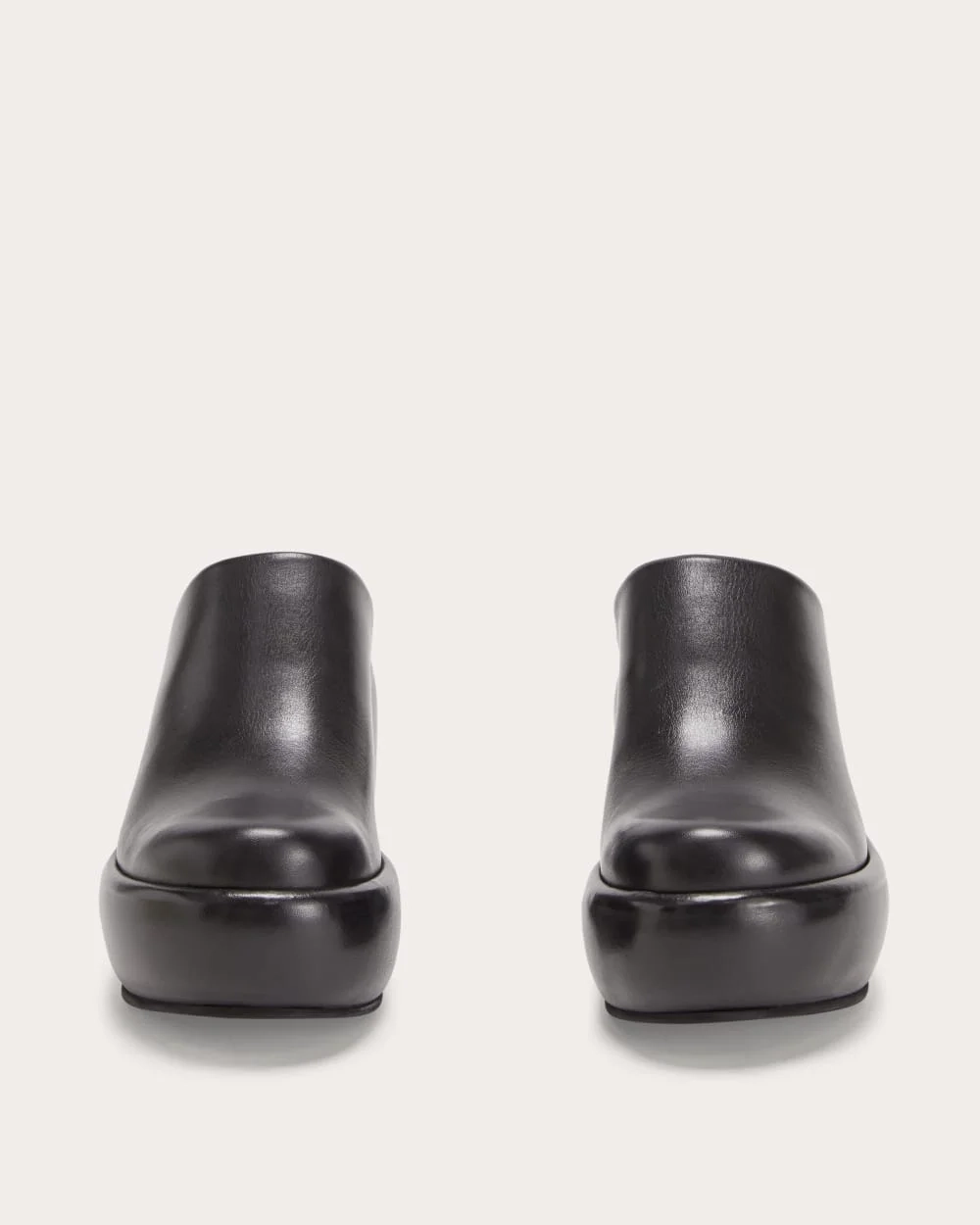 The Puffa Clog | Black (4)