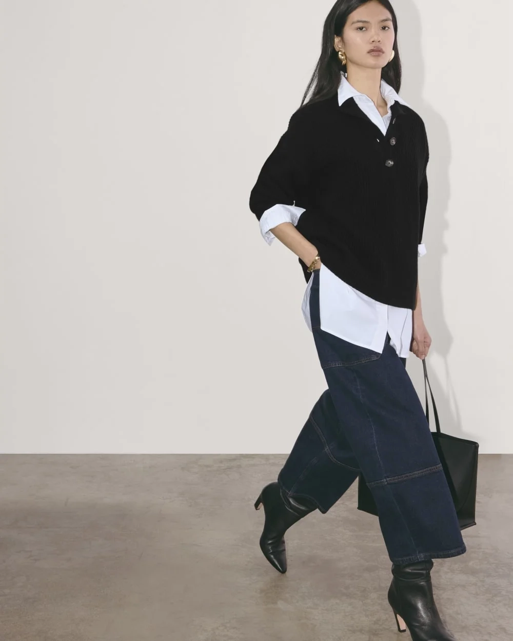 The Cocoon Henley in Wool Cashmere | Black (5)