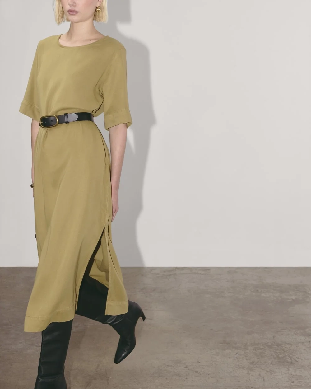 The Relaxed T-Shirt Dress in Buttersoft | Fennel Seed (6)