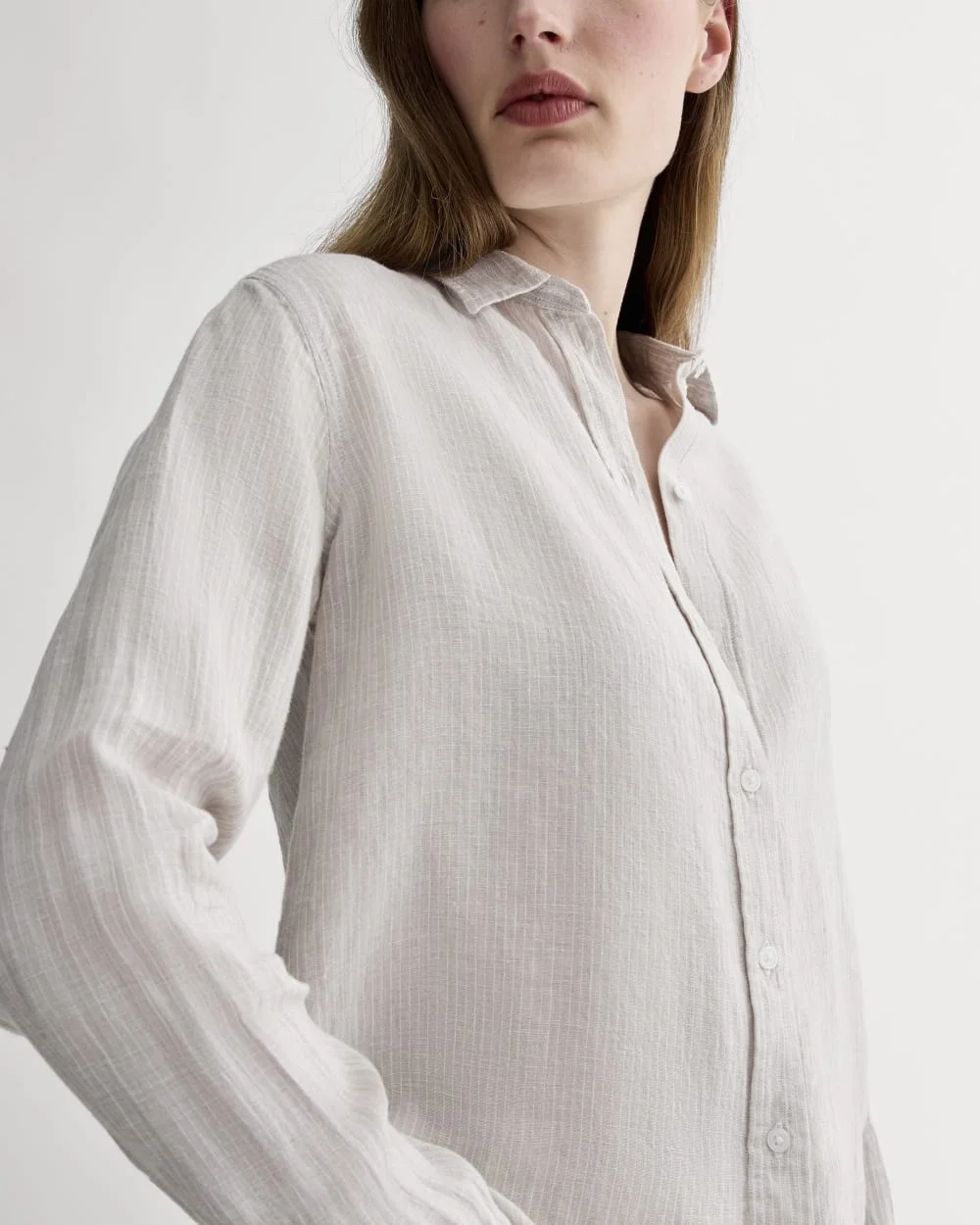 The Must-Have Shirt in Linen | Stone / White (4)