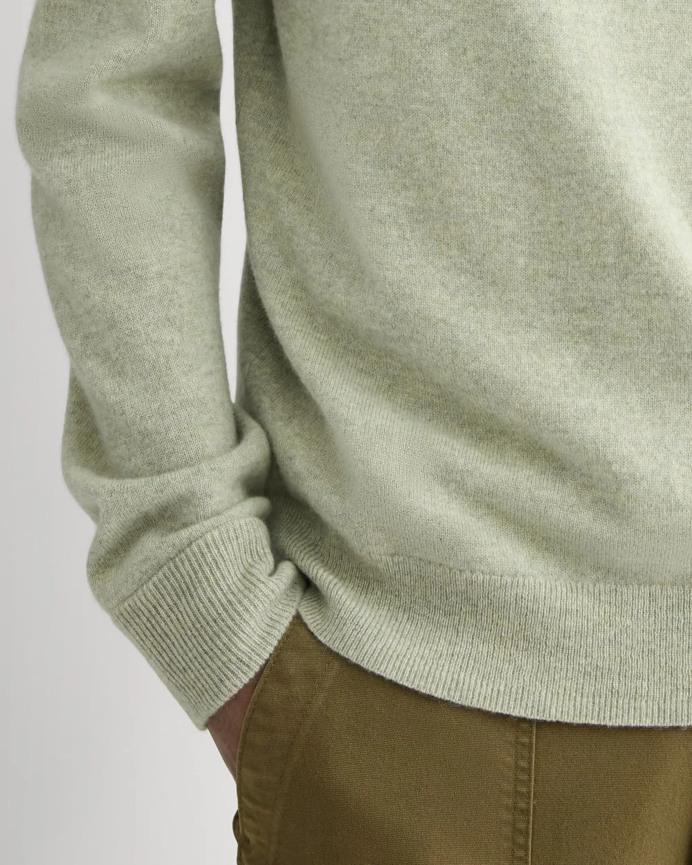 The Cashmere Crew | Light Heathered Moss (4)