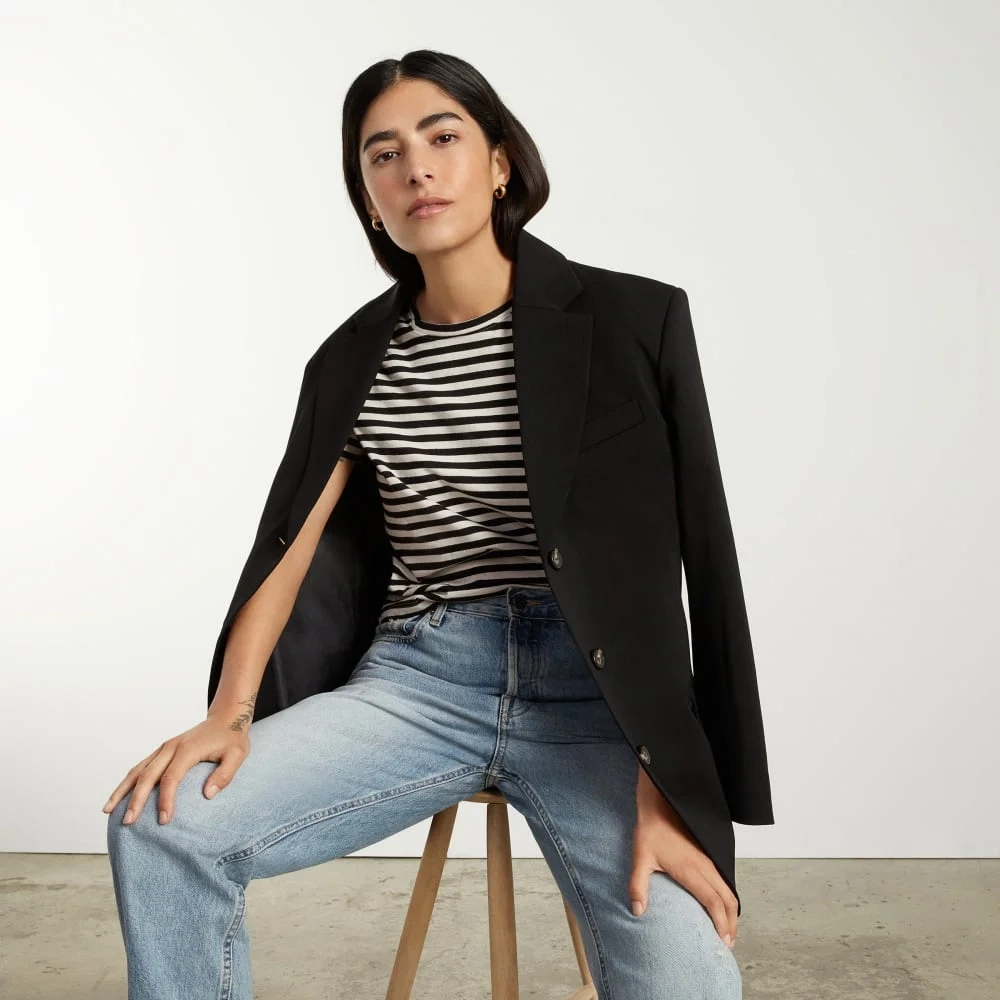 The Box-Cut Tee in Essential Cotton | Sandstone / Black | No Pocket (2)