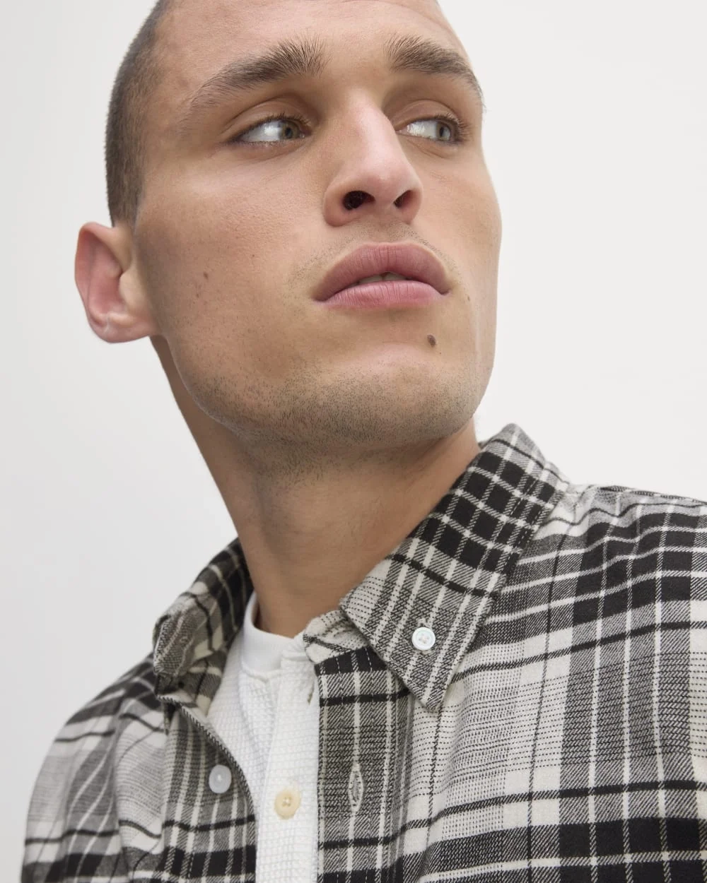 The Brushed Flannel Shirt | Light Heather Oat / Black (4)