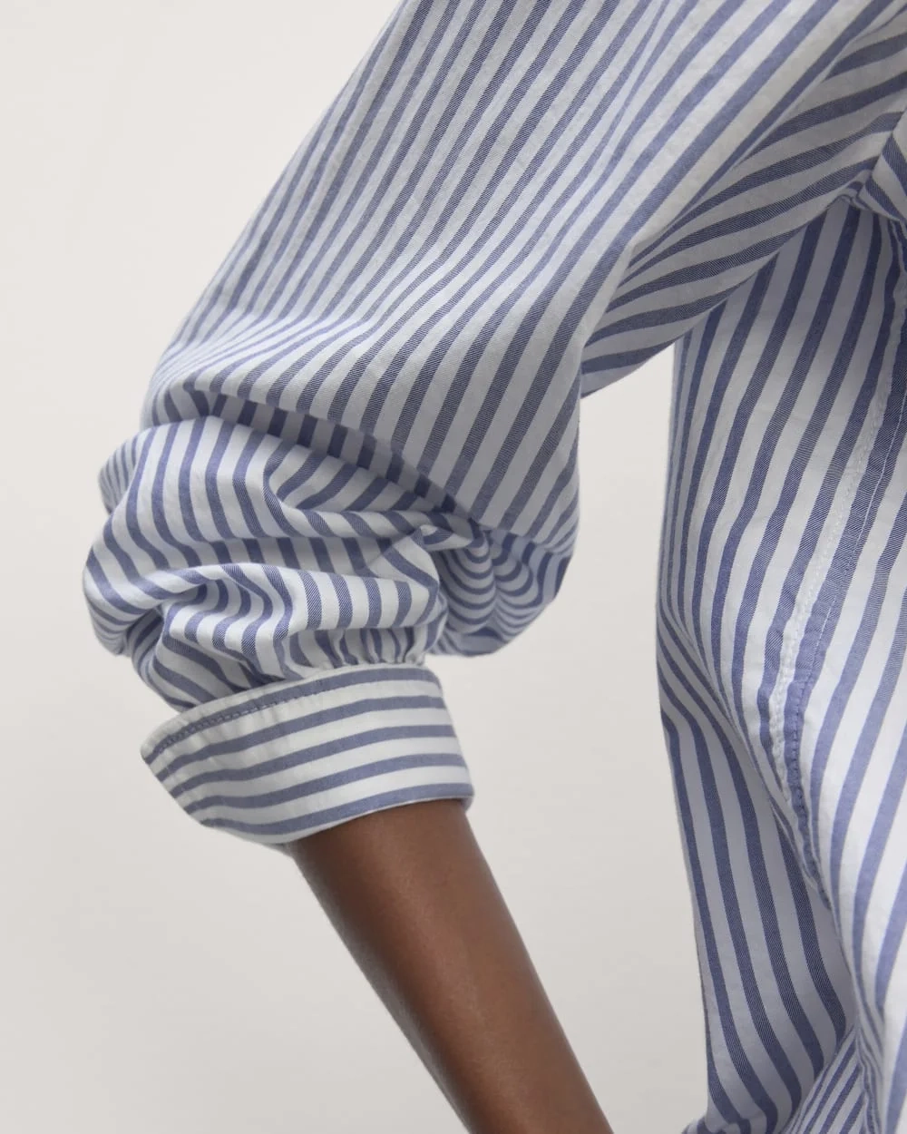 The Henley Shirt in Silky Cotton | White / Bellwether Blue (3)