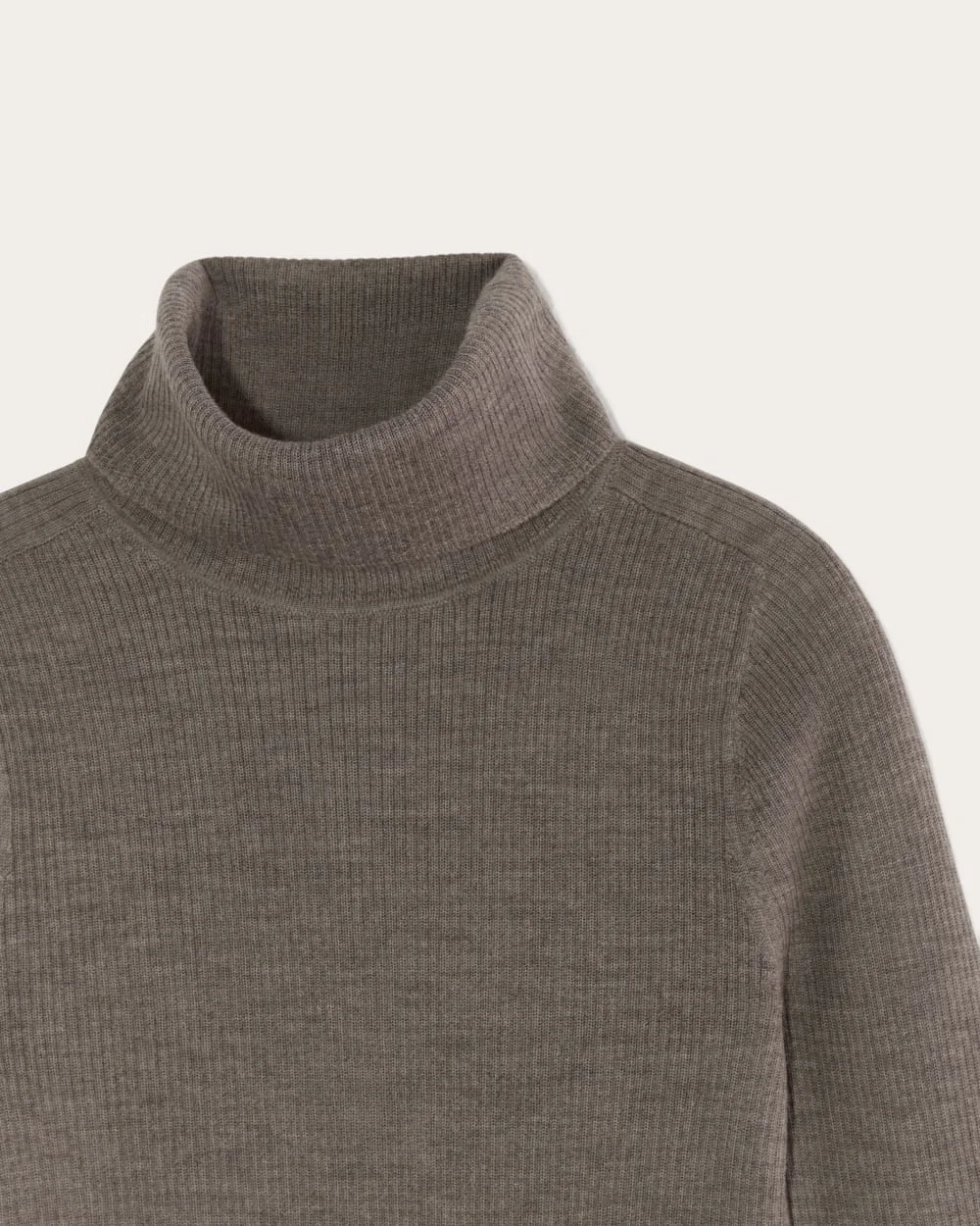 The Turtleneck in Ultrasoft Merino | Heather Cocoa (4)