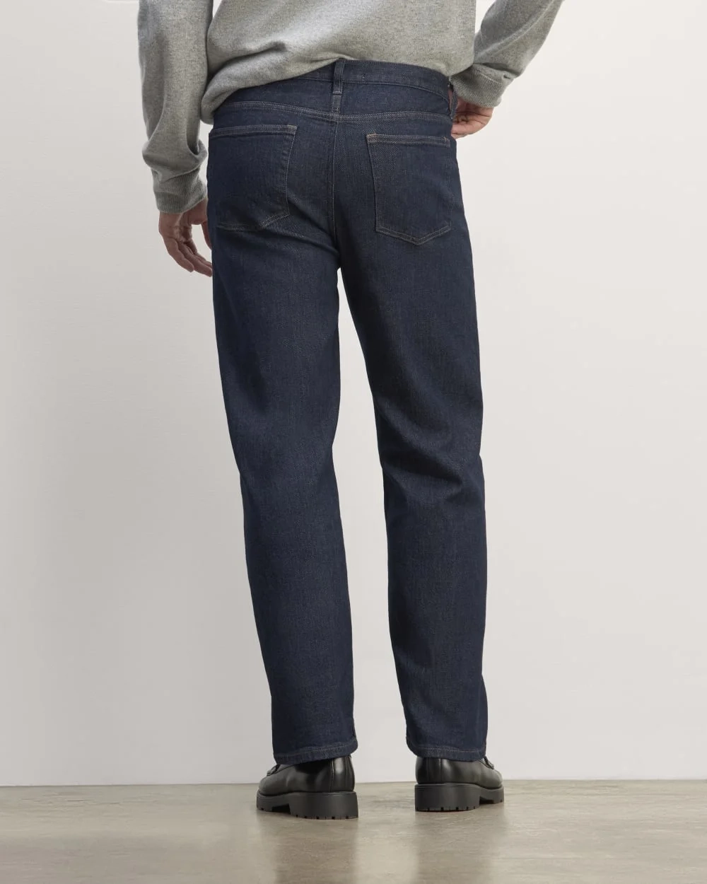 The Selvedge Loose Straight Jean | Indigo Rinse (4)