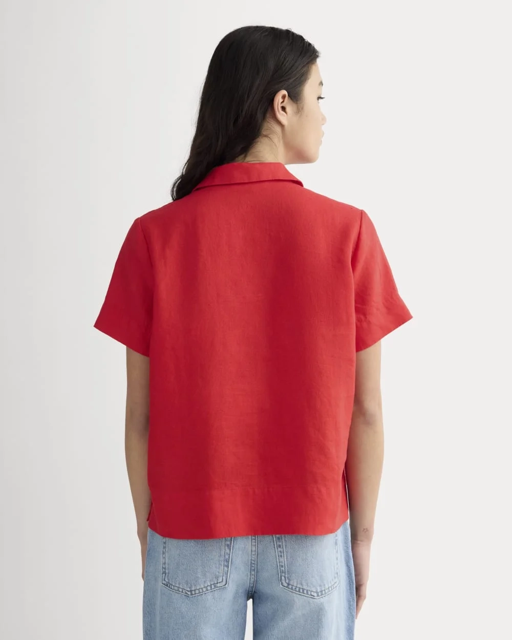 The Notch Shirt in Linen | Classic Red (4)