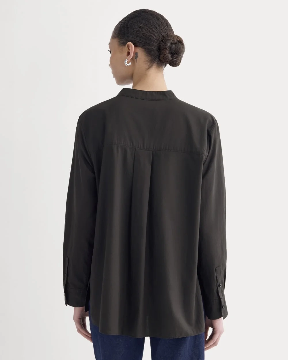 The Pleated Shirt in Silky Cotton | Black (3)