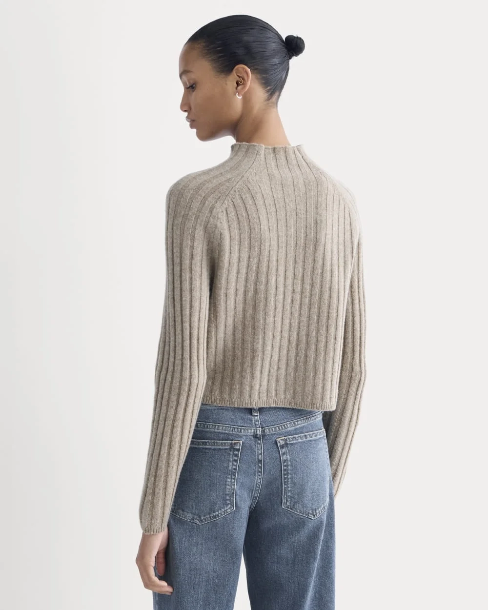 Funnel-Neck Cropped Sweater in Wool Cashmere | Oatmeal (3)