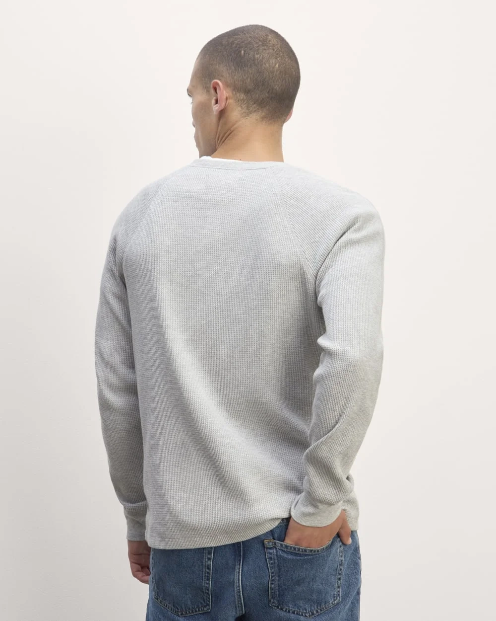 The Waffle Long-Sleeve Henley | Heathered Light Grey (4)