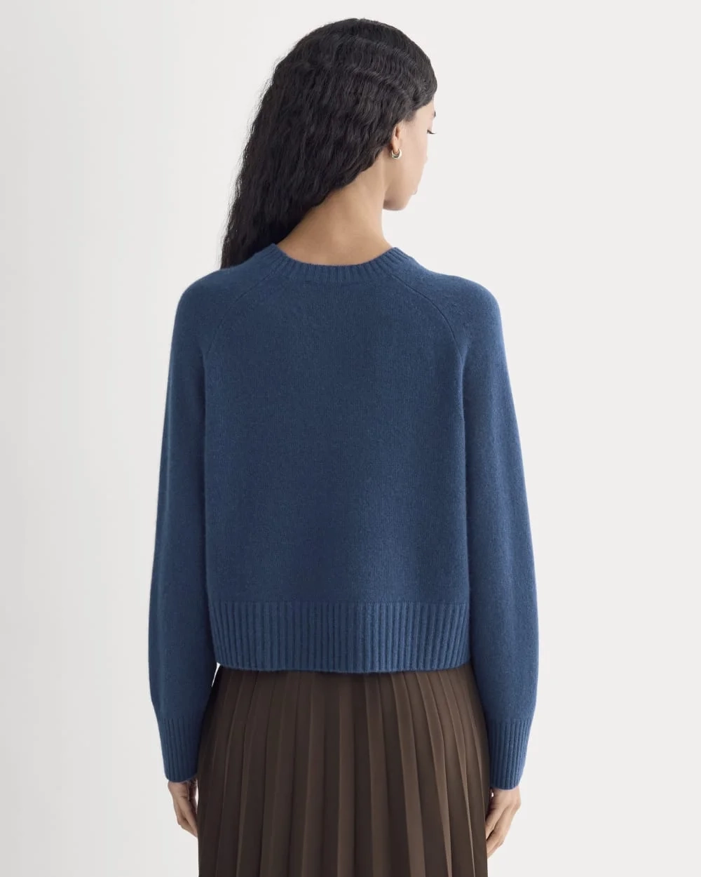 The Boxy Crew in Cashmere | Deep Lazuli Blue (6)