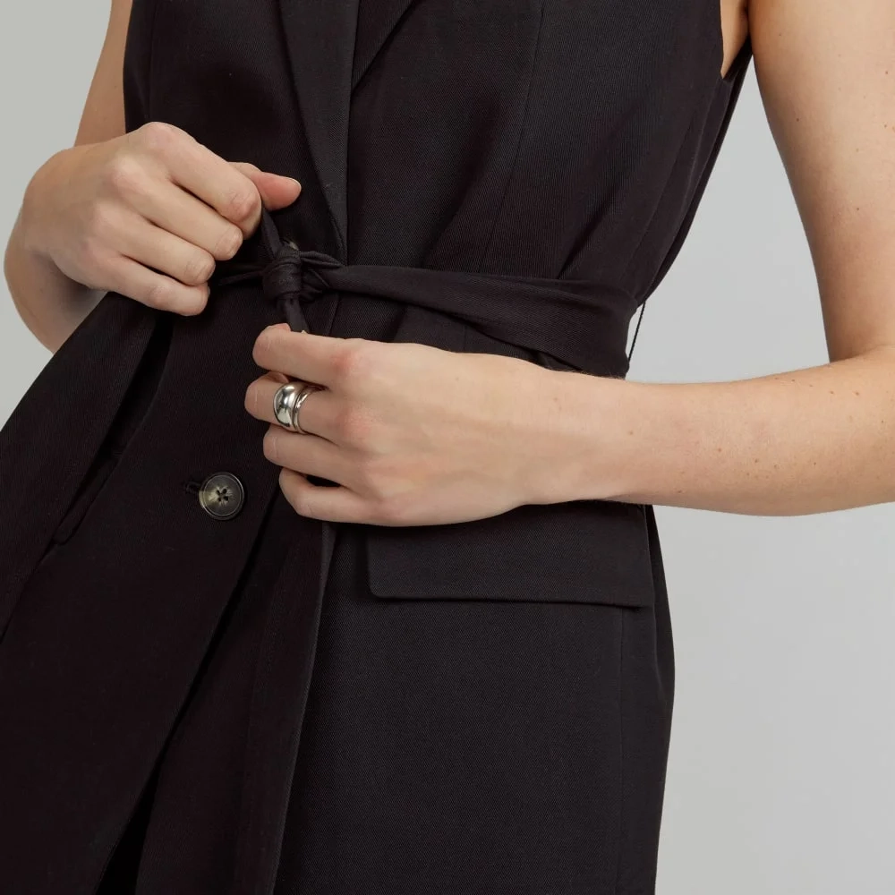 The Sleeveless Blazer in Buttersmooth | Black (4)