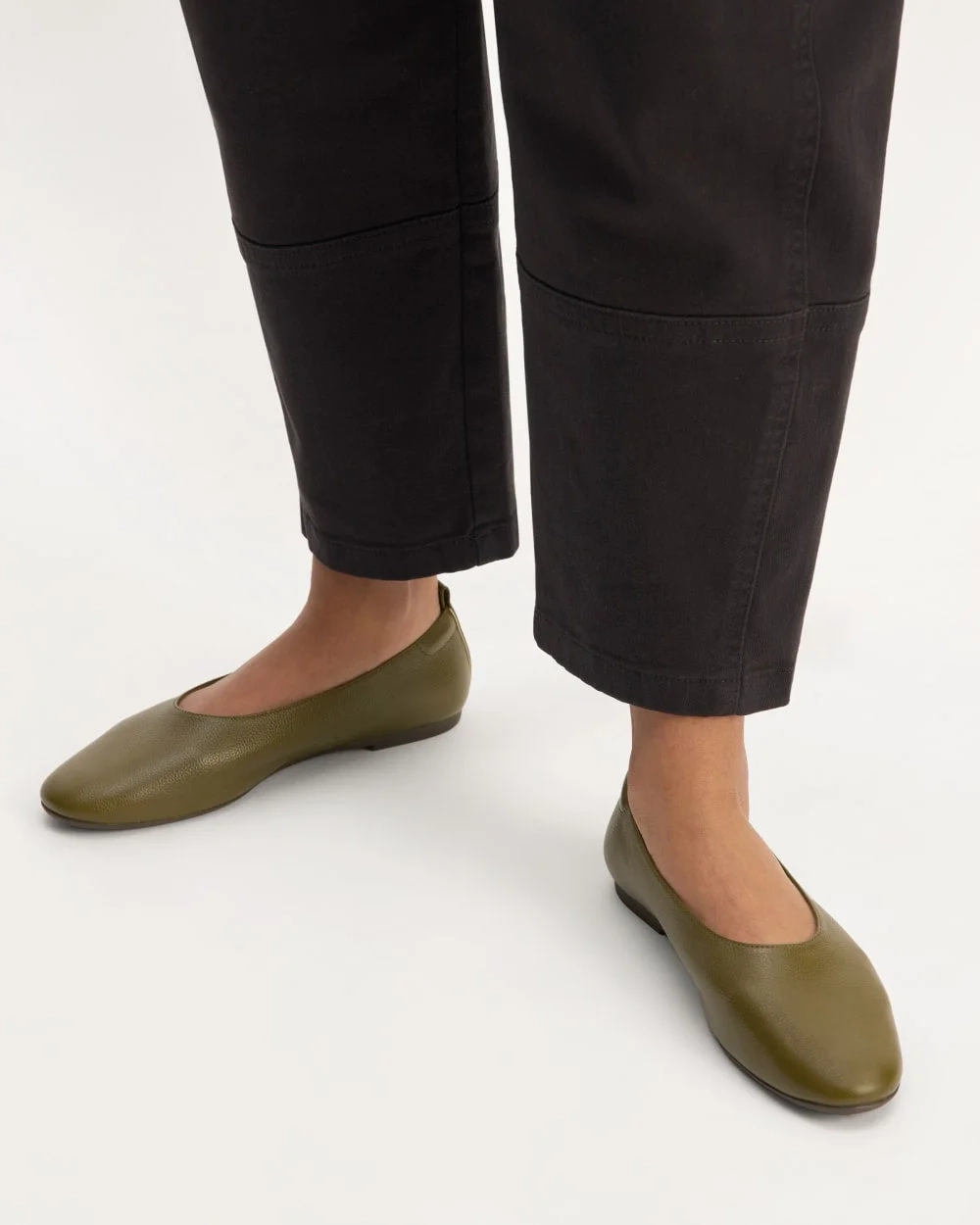 The Day Glove | Birch Green (5)