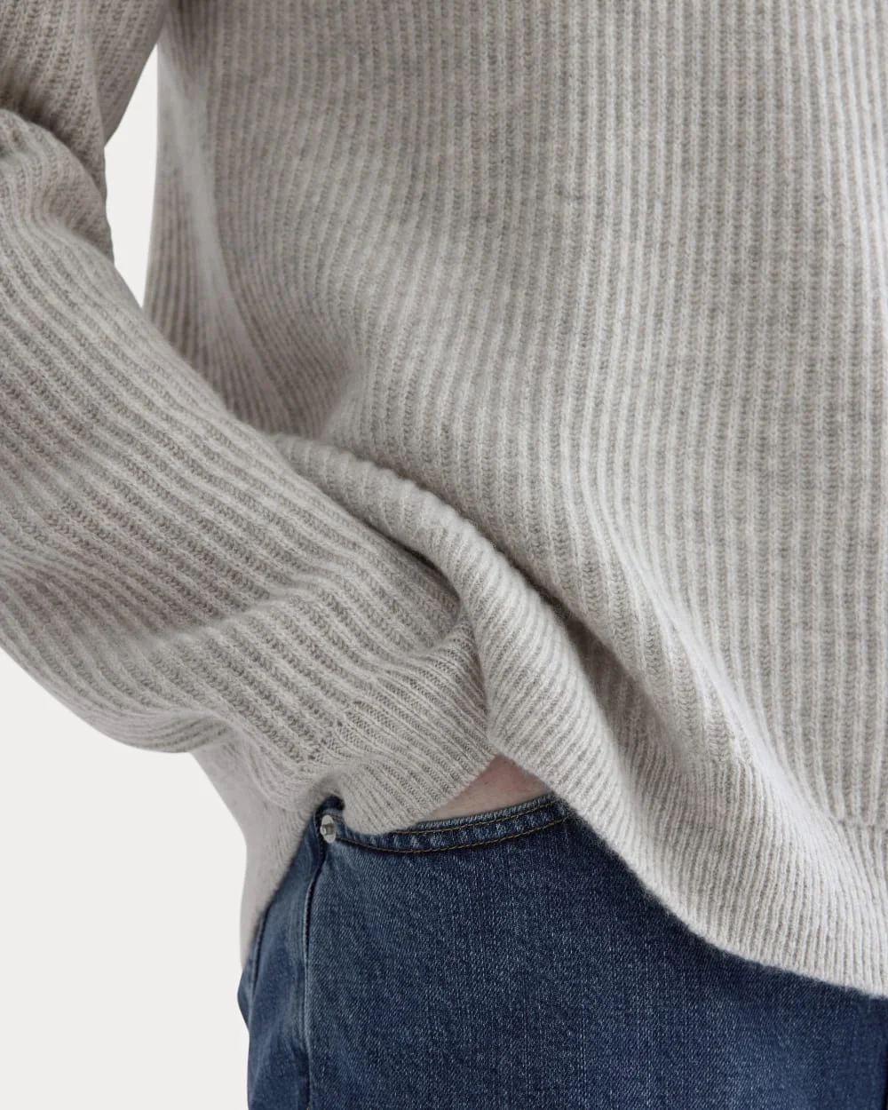The Fisherman Crew in Wool Cashmere | Light Heather Grey (4)